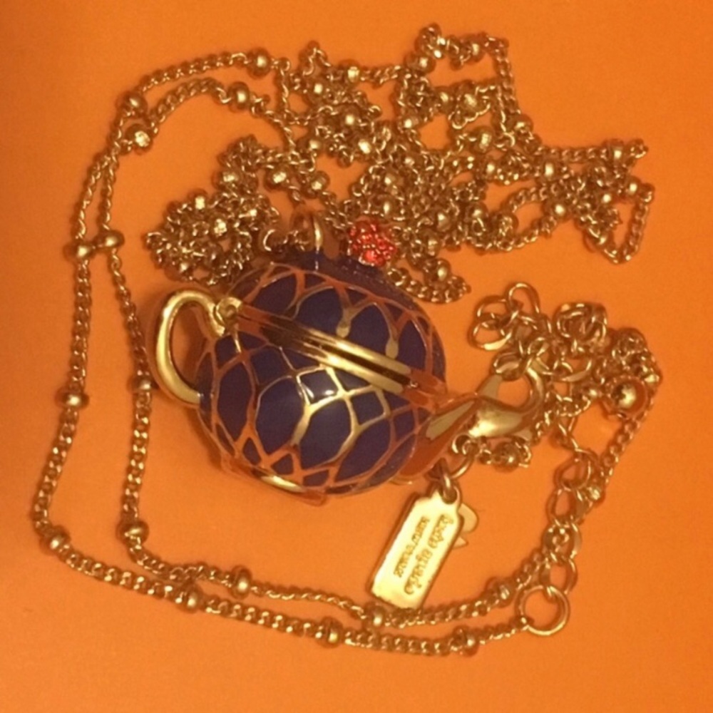 Kate Spade Tea Pot ☕️ Tea Time Locket - Picture 4 of 6